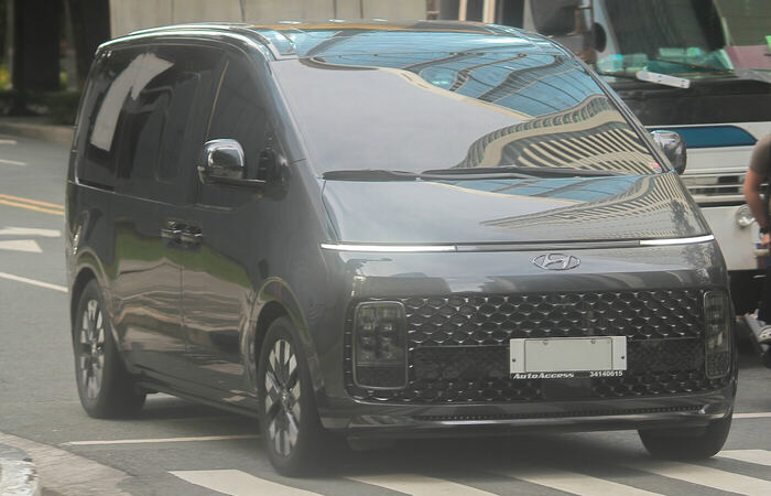 Hyundai Staria