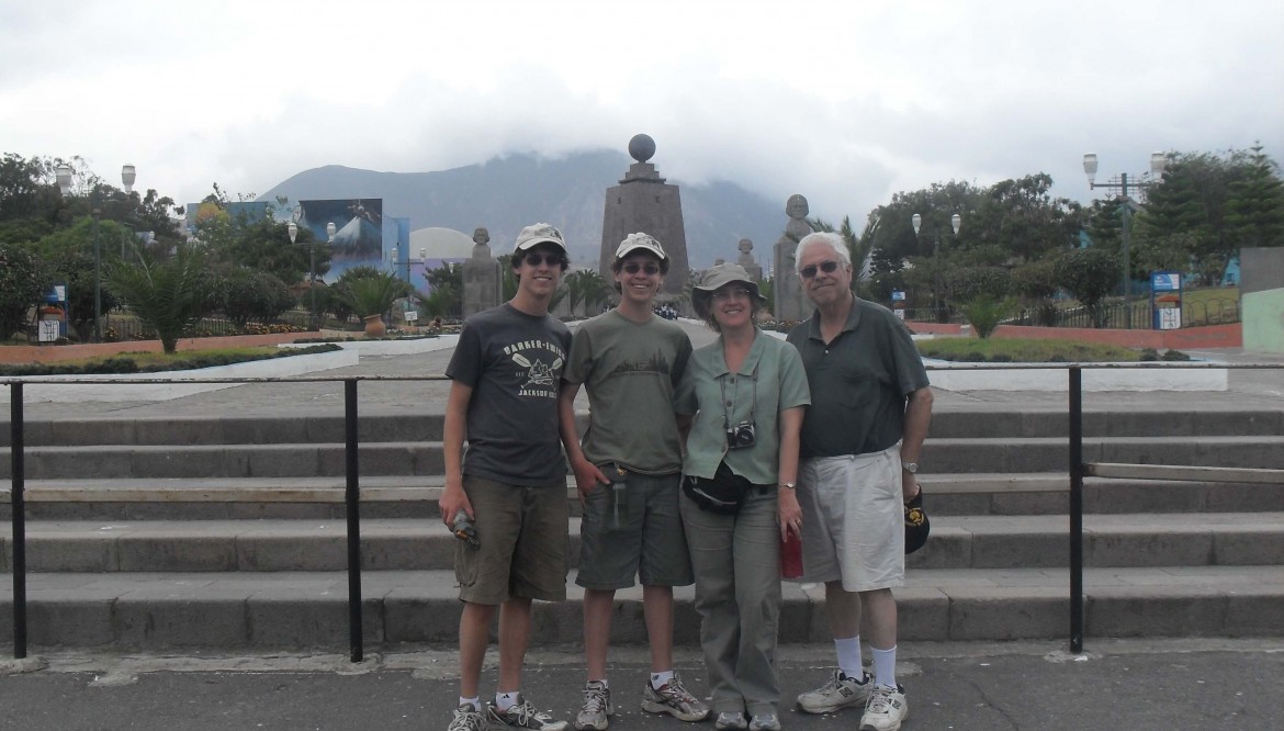QUITO CITY TOUR + EQUATORIAL LINE
